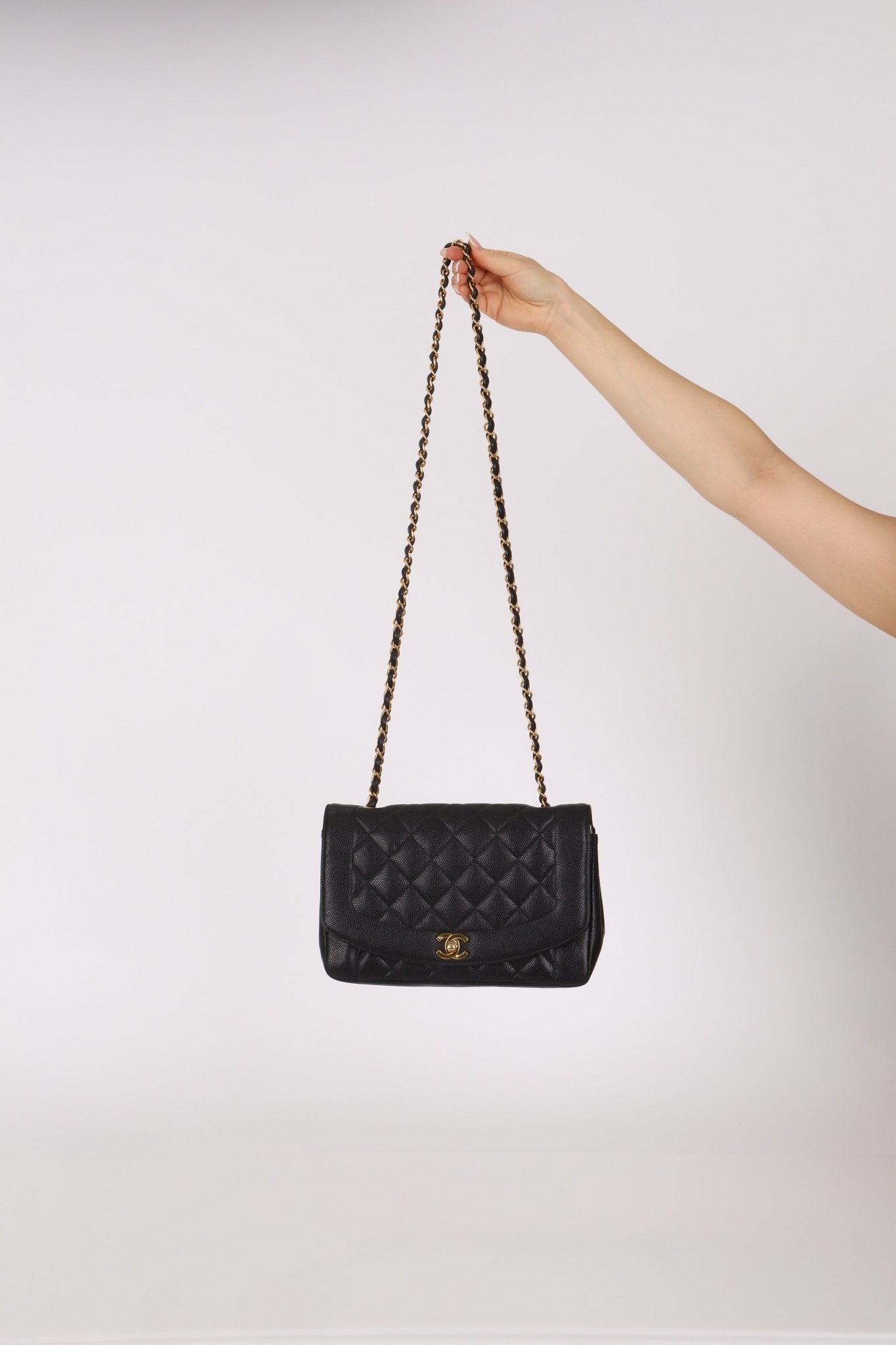 Ultra - Rare Chanel 1996 Caviar Medium Diana 24K GP - FashioNica