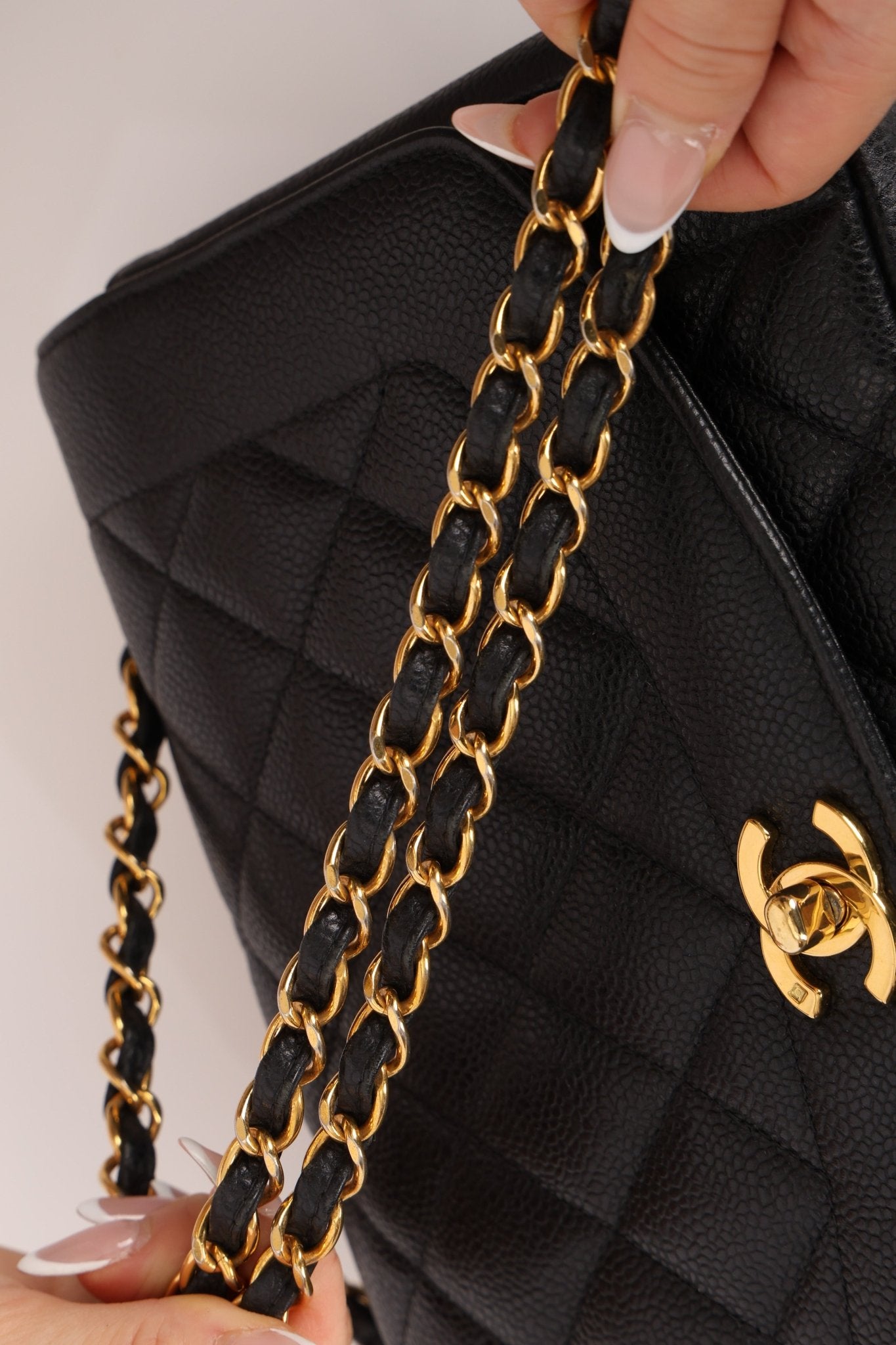 Ultra - Rare Chanel 1996 Caviar Medium Diana 24K GP - FashioNica