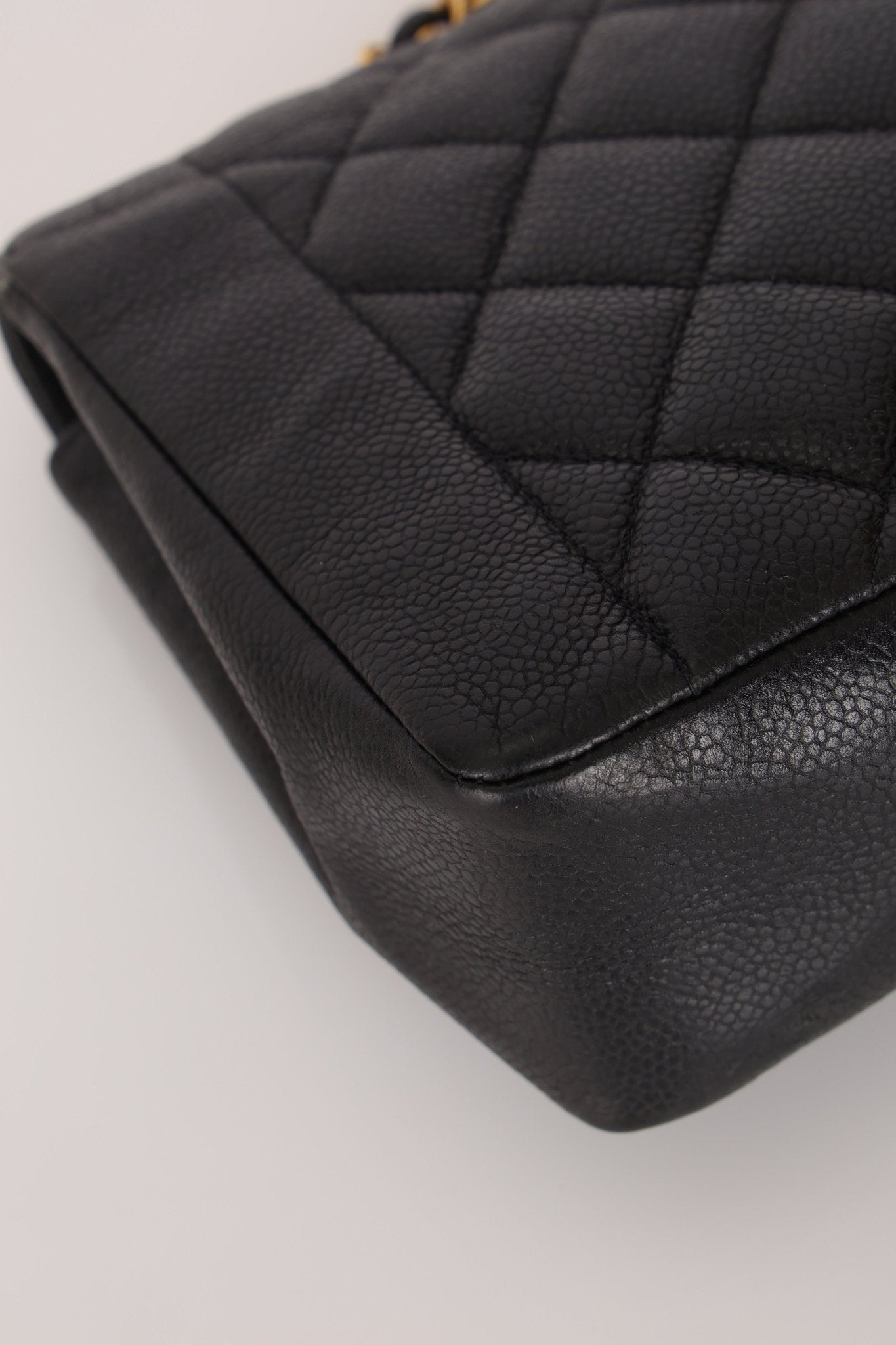 Ultra - Rare Chanel 1996 Caviar Medium Diana 24K GP - FashioNica