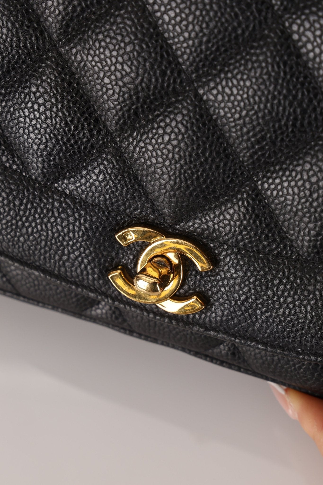 Ultra - Rare Chanel 1996 Caviar Medium Diana 24K GP - FashioNica