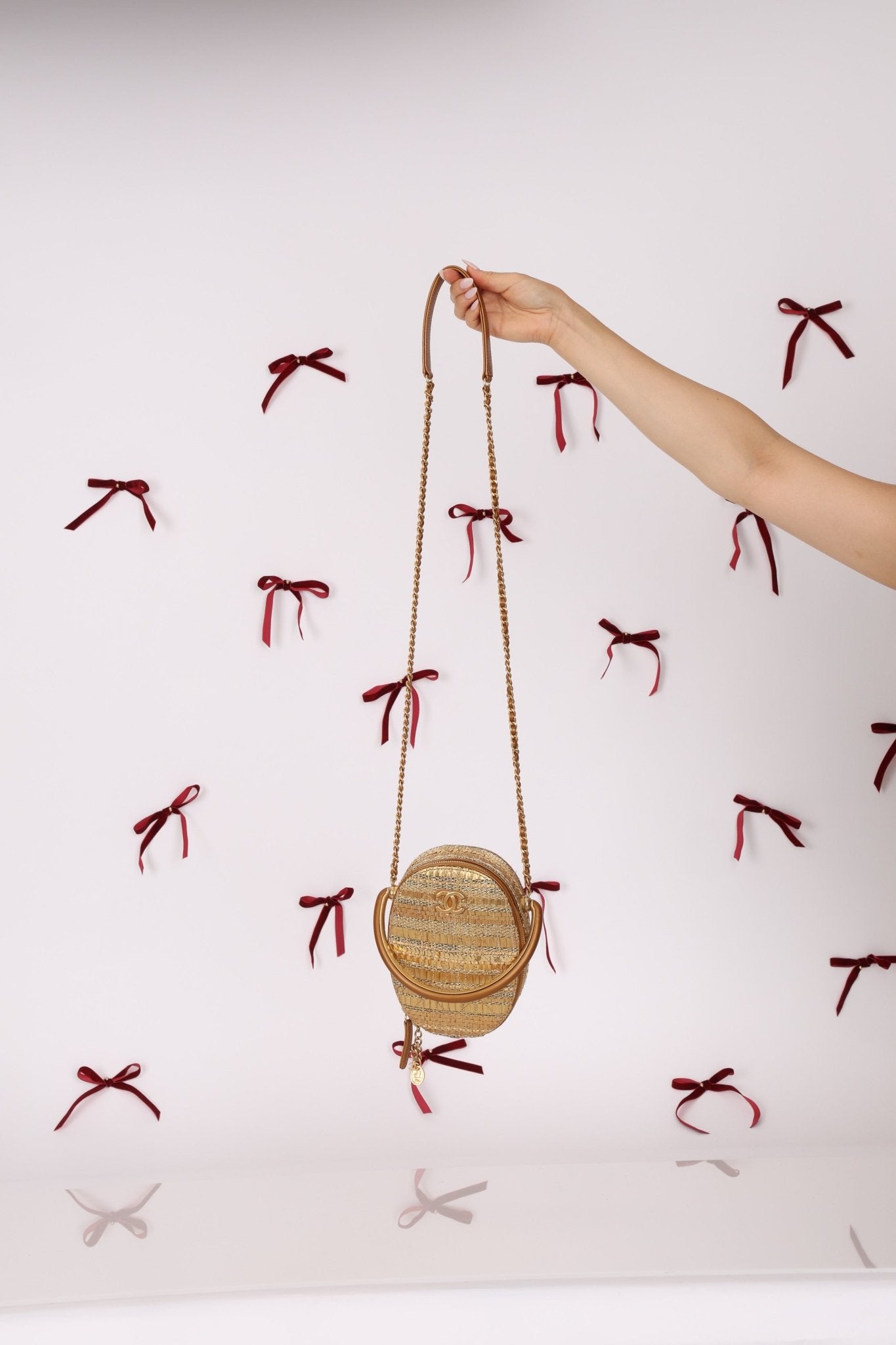 Ultra - Rare Chanel 19A Metallic Tweed & Sequin Paris - Egypt Camera Case - FashioNica