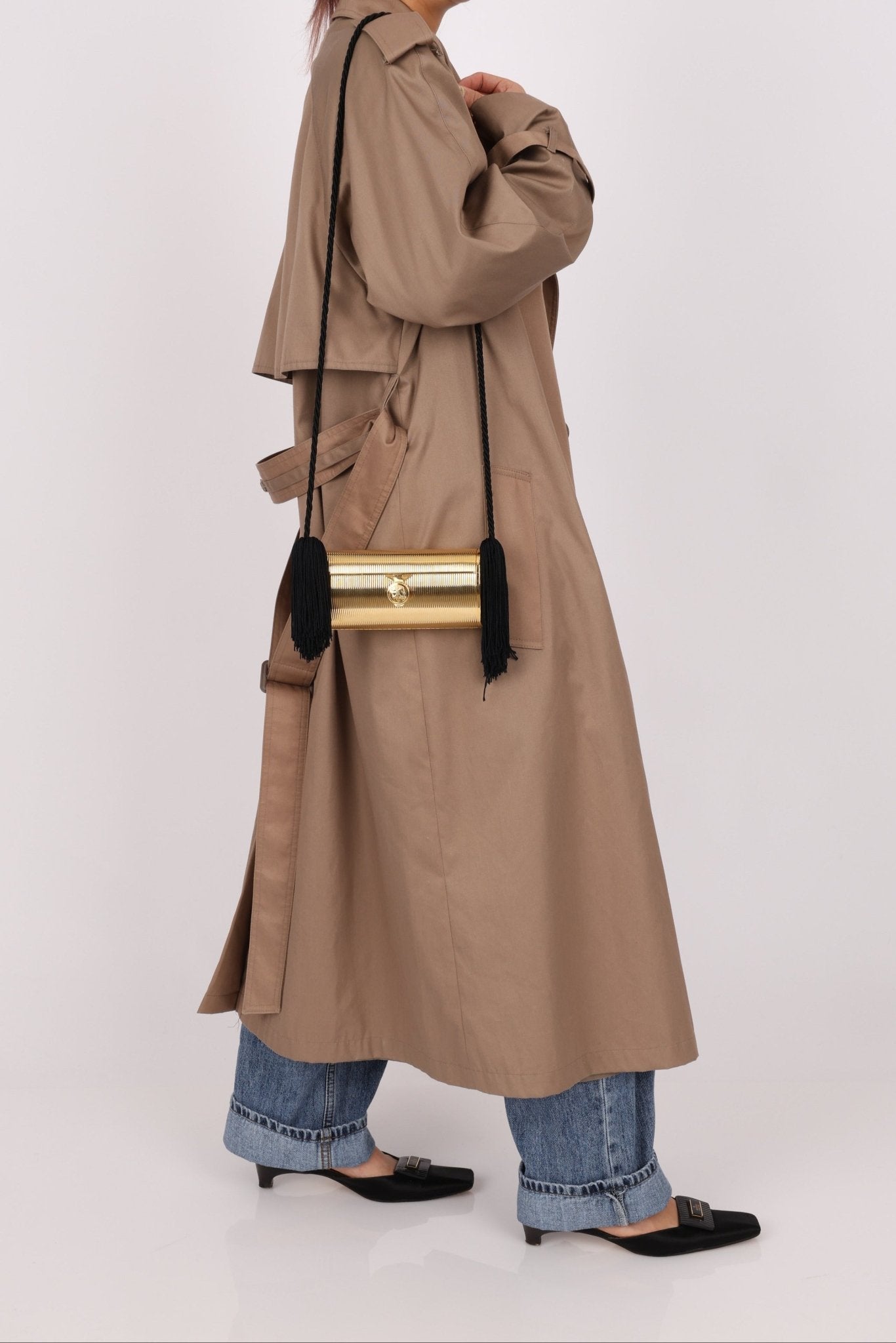 Ultra - Rare Fendi 1960s Gold Roma Coin Clasp Clutch - FashioNica