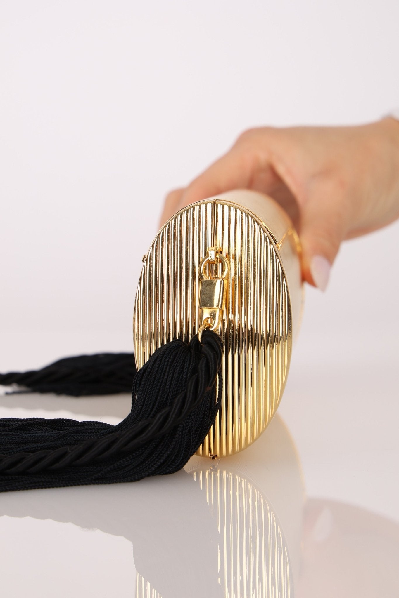 Ultra - Rare Fendi 1960s Gold Roma Coin Clasp Clutch - FashioNica
