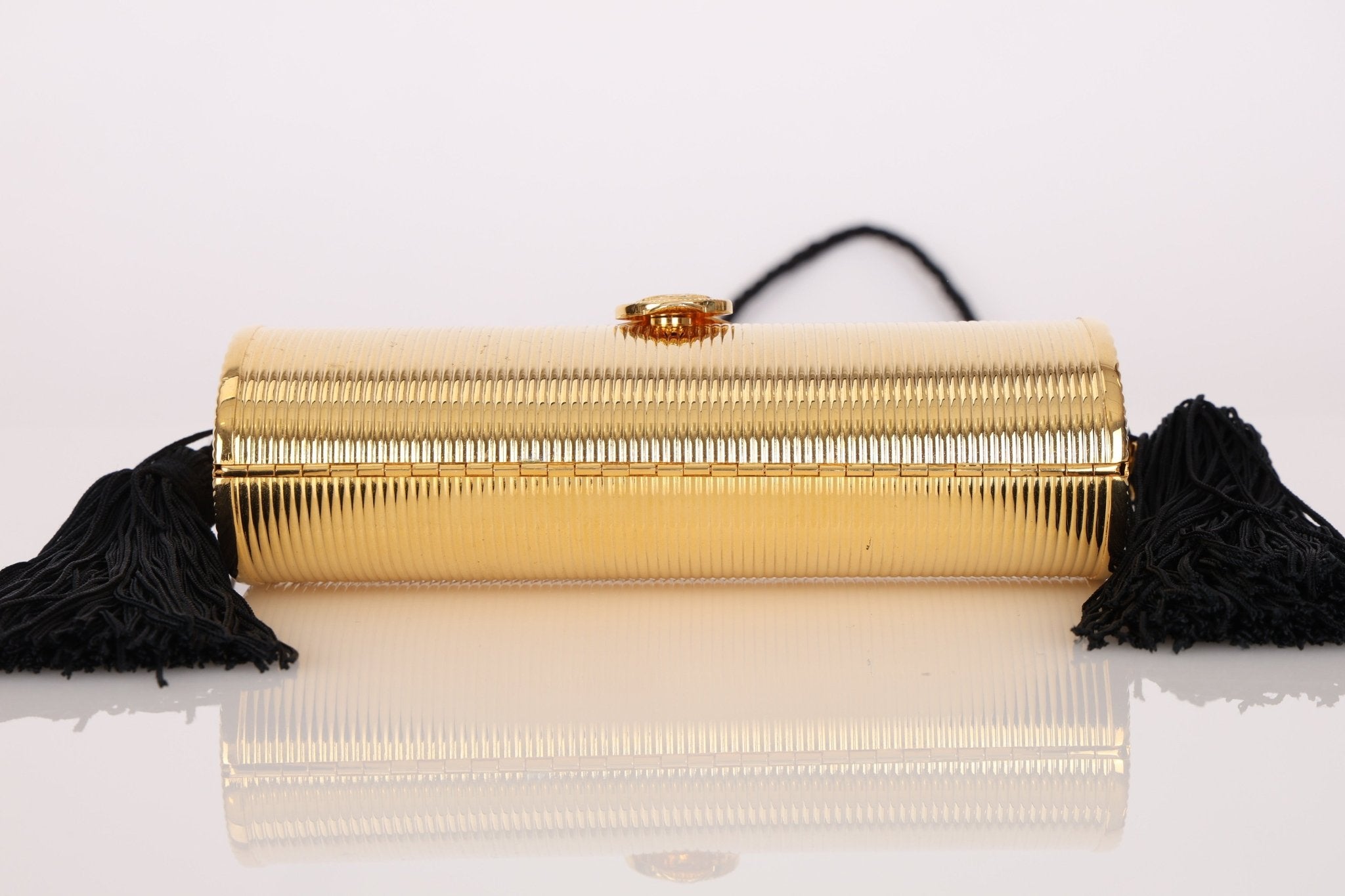 Ultra - Rare Fendi 1960s Gold Roma Coin Clasp Clutch - FashioNica