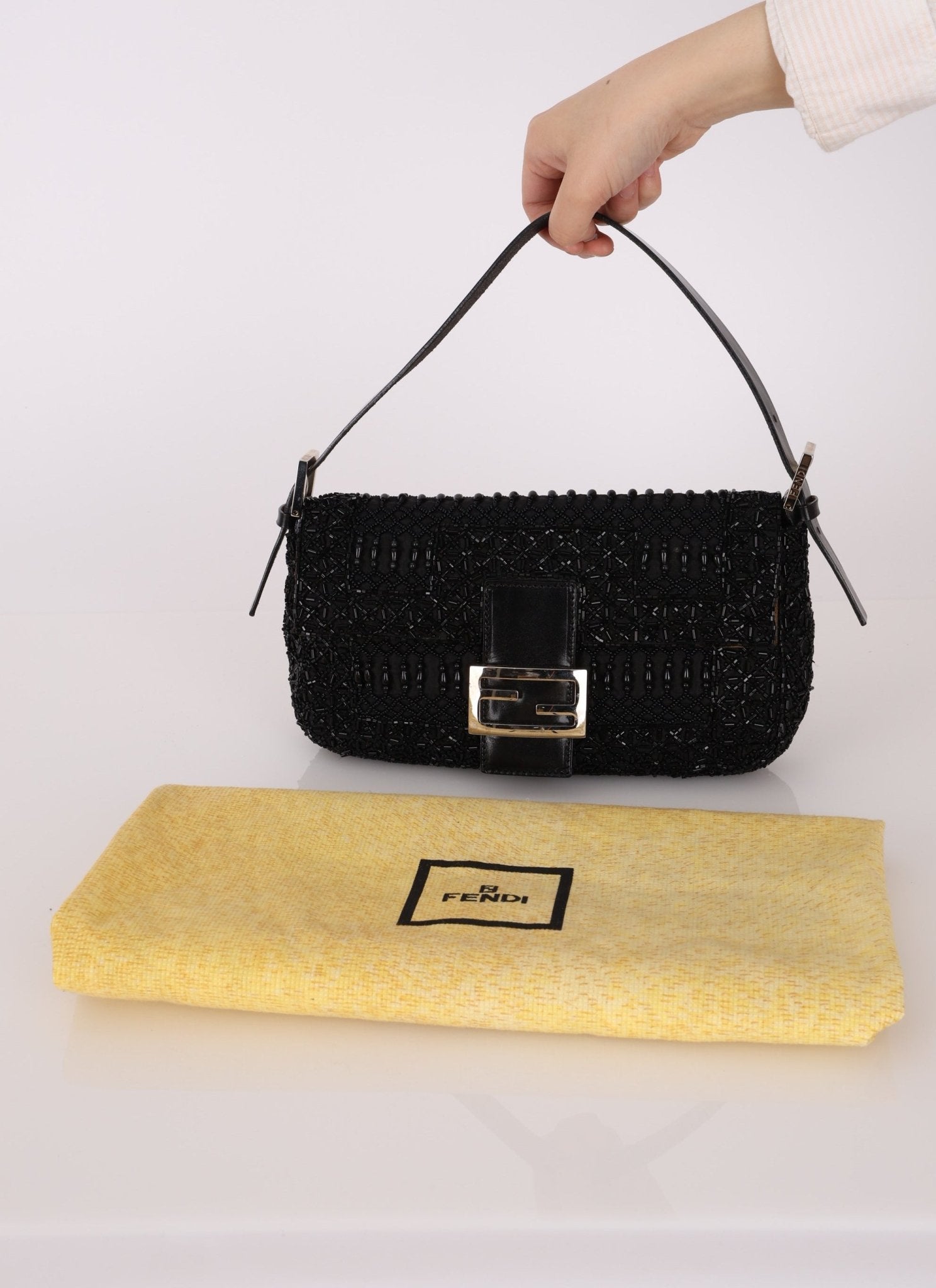 Ultra - Rare Fendi Hand - Beaded Baguette - FashioNica