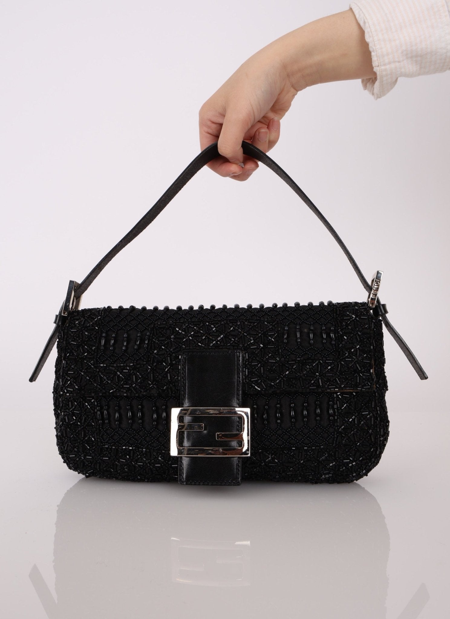 Ultra - Rare Fendi Hand - Beaded Baguette - FashioNica