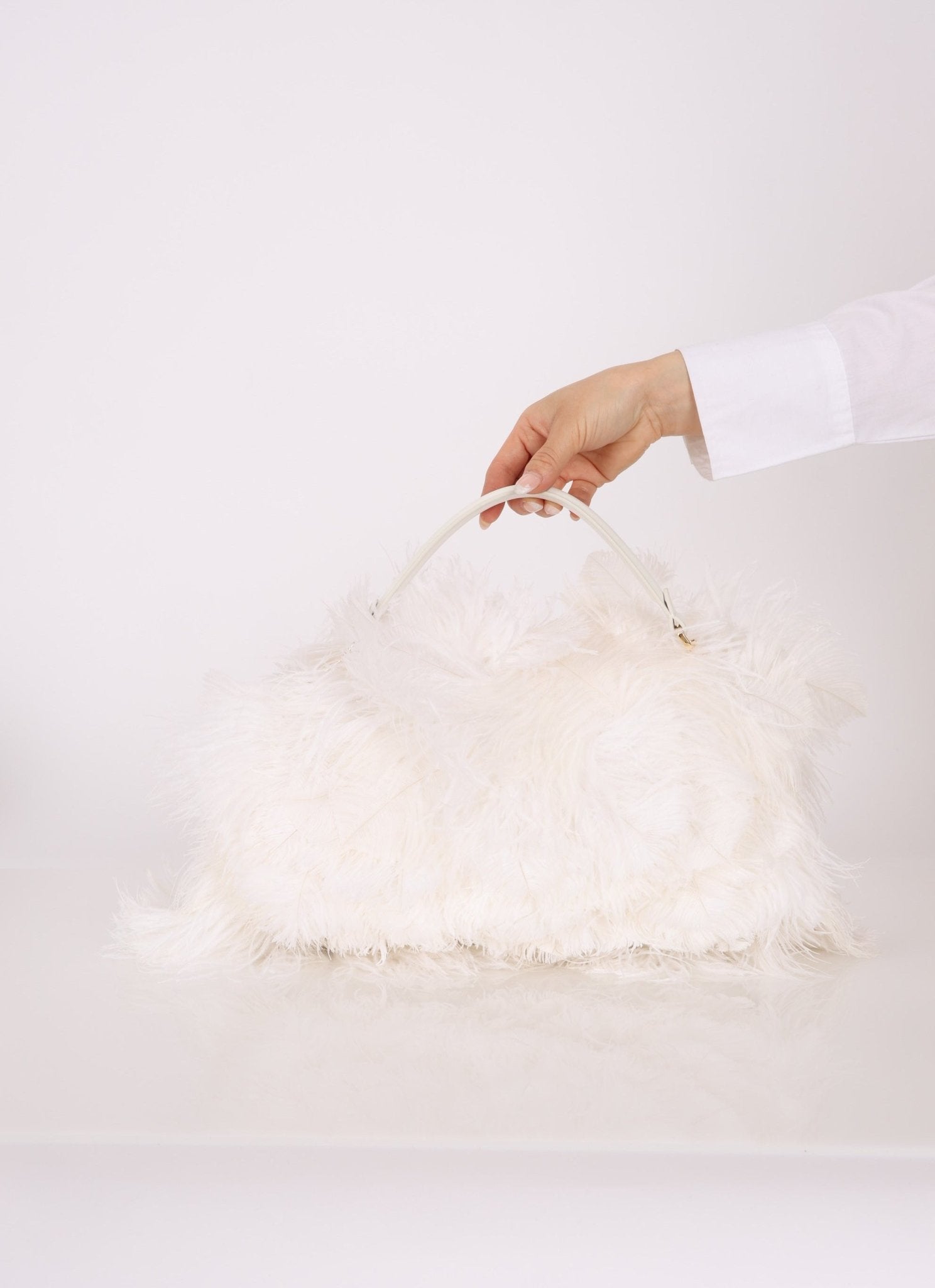 Ultra - Rare Fendi White Ostrich Feather Baguette - FashioNica
