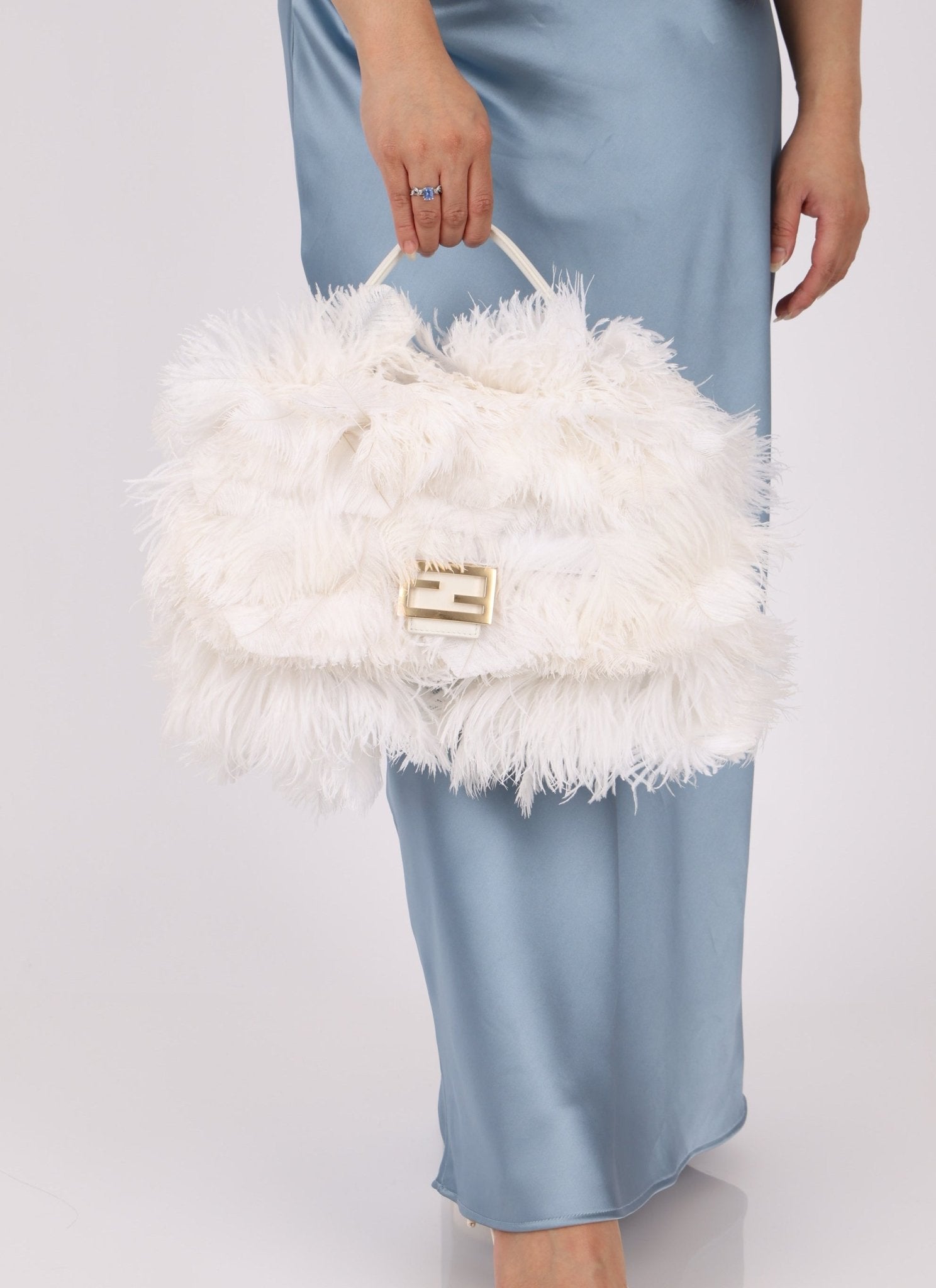 Ultra - Rare Fendi White Ostrich Feather Baguette - FashioNica