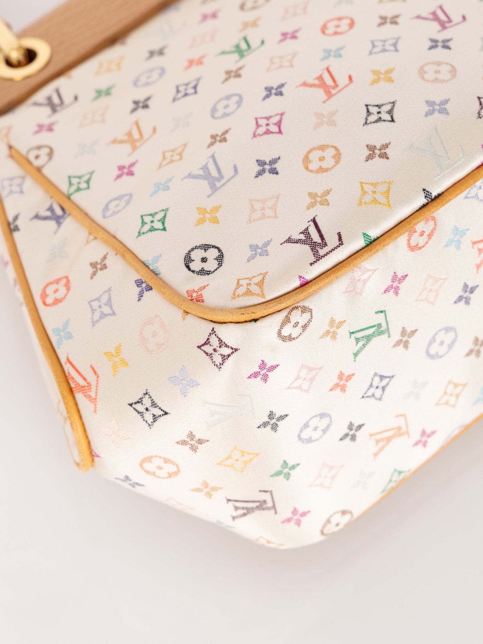 Ultra - Rare Louis Vuitton x Takashi Murakami Satin Abelia - FashioNica