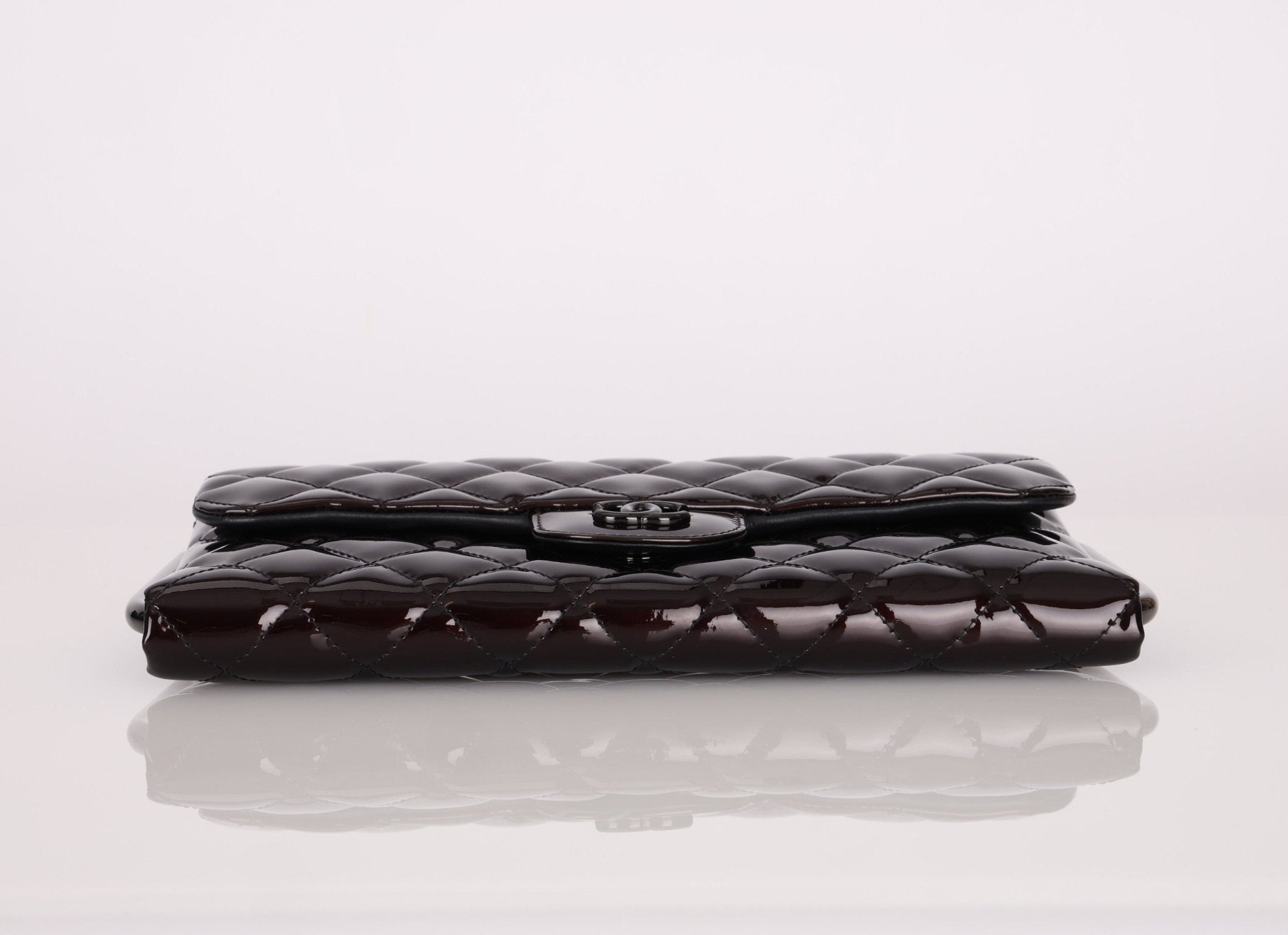 Ultra - Rare Runway Chanel 2014 Chocolate Patent Metal Handle Clutch - FashioNica