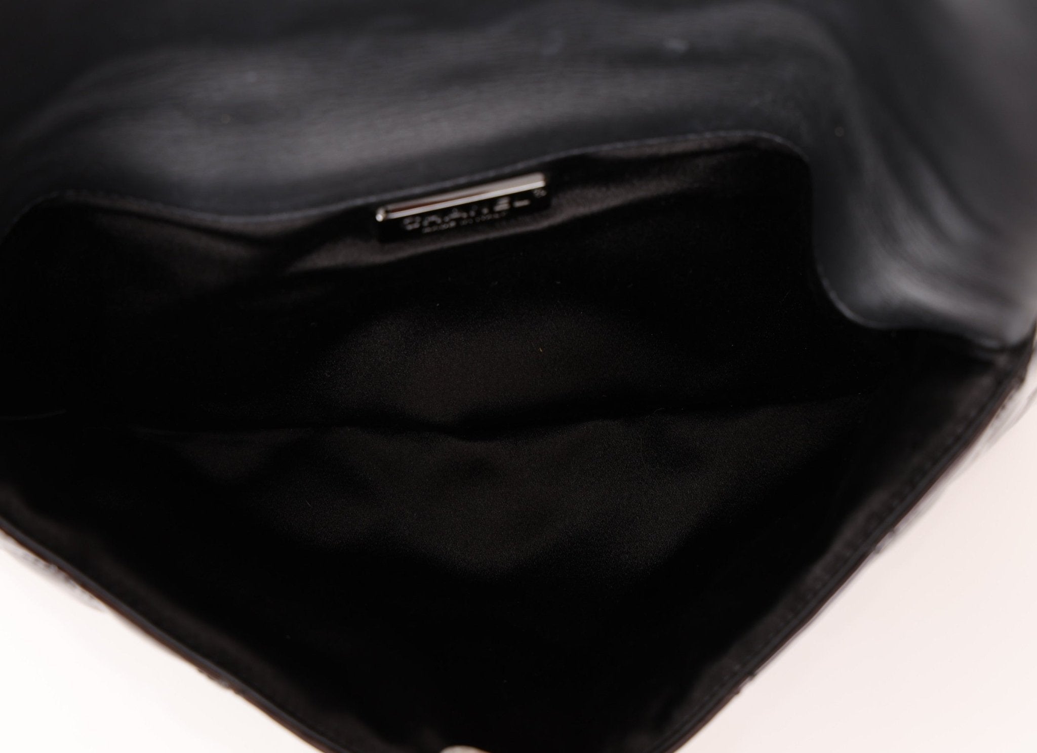 Ultra - Rare Runway Chanel 2014 Chocolate Patent Metal Handle Clutch - FashioNica