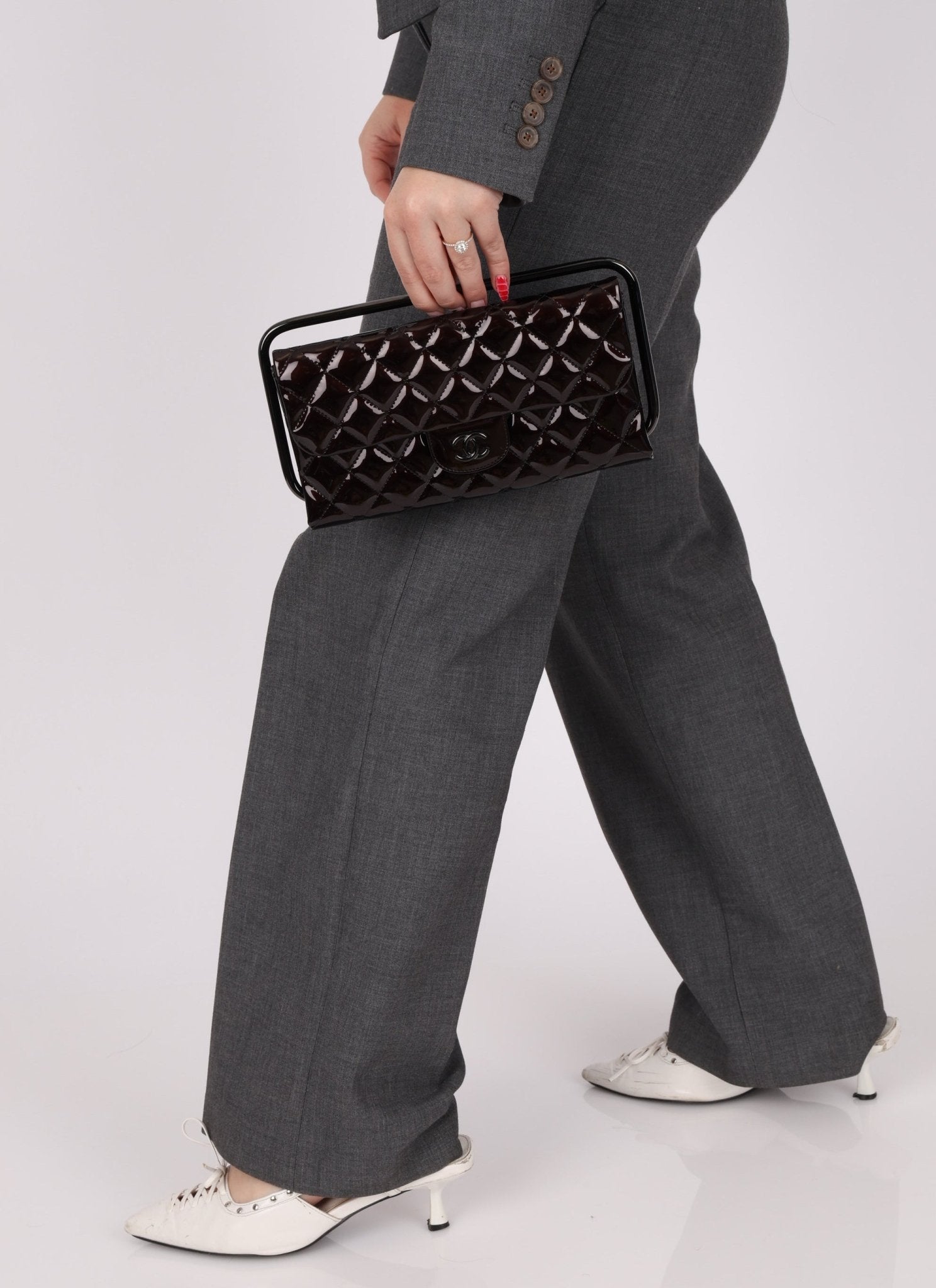 Ultra - Rare Runway Chanel 2014 Chocolate Patent Metal Handle Clutch - FashioNica
