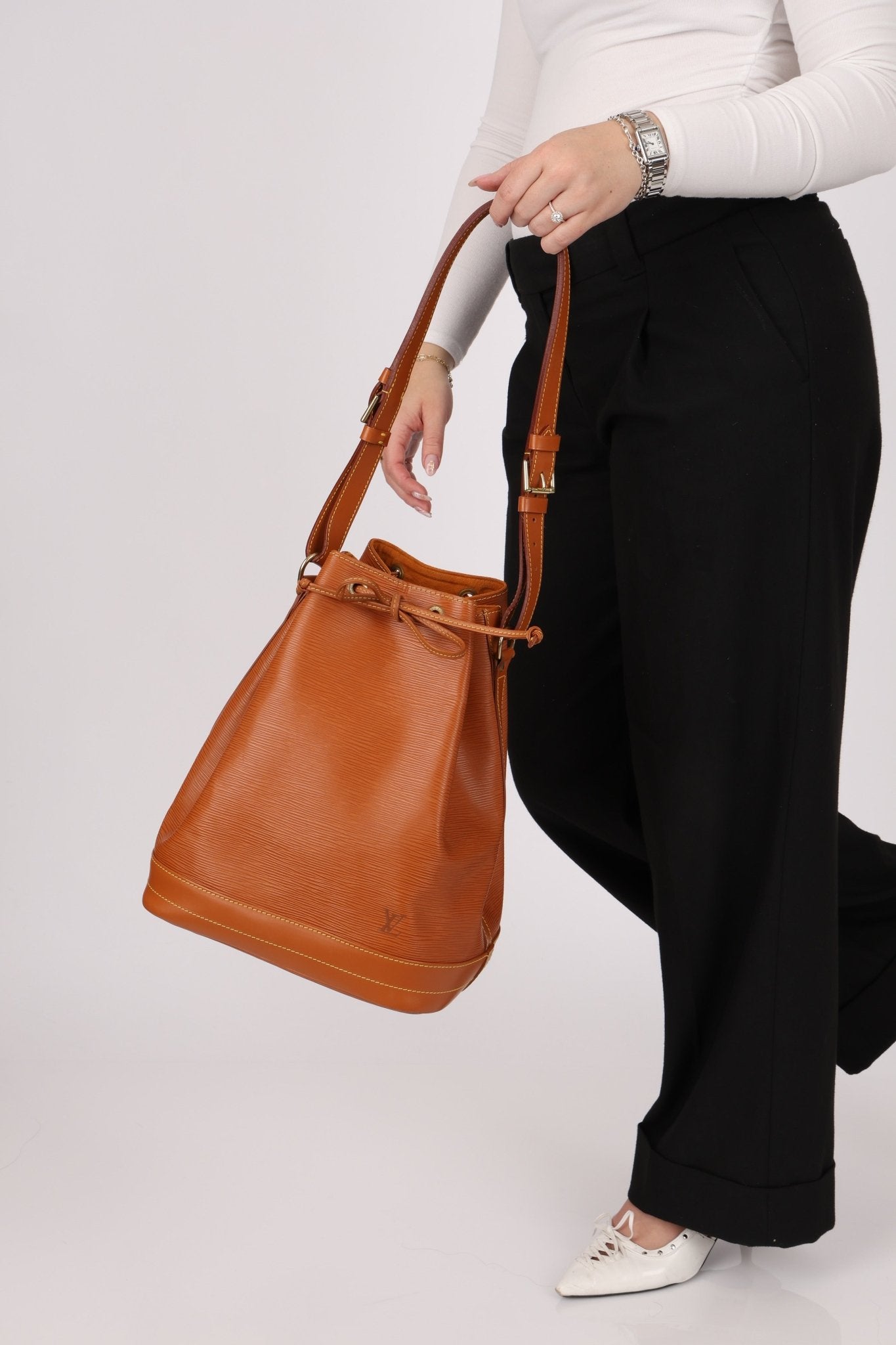 Vintage Louis Vuitton Cognac Epi Large Noe - FashioNica