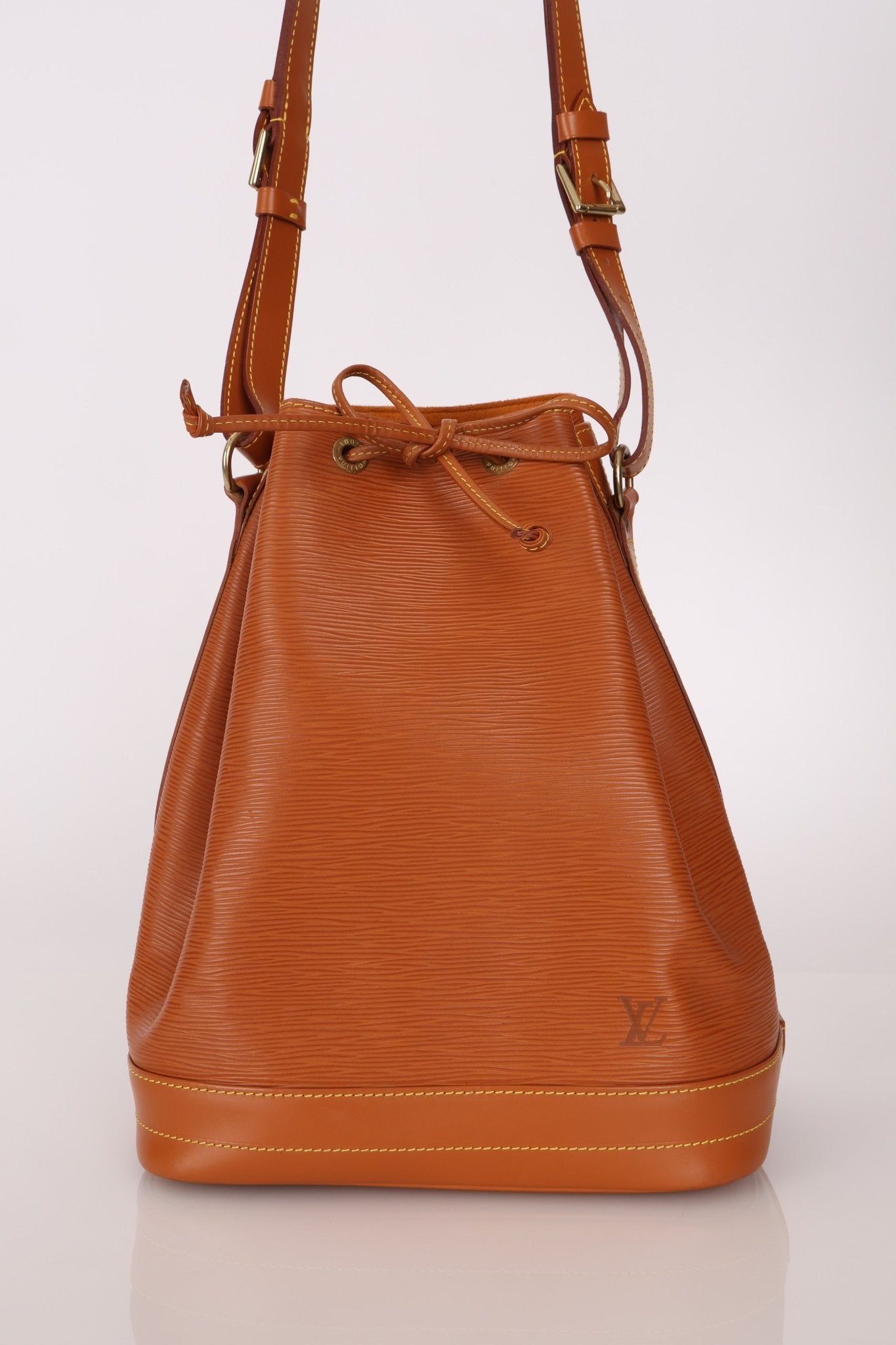 Vintage Louis Vuitton Cognac Epi Large Noe - FashioNica