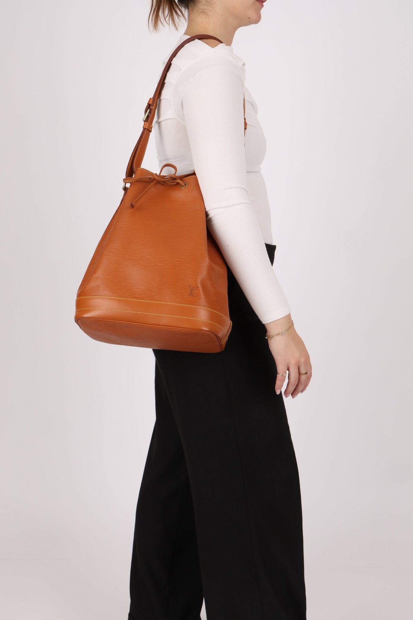 Vintage Louis Vuitton Cognac Epi Large Noe - FashioNica