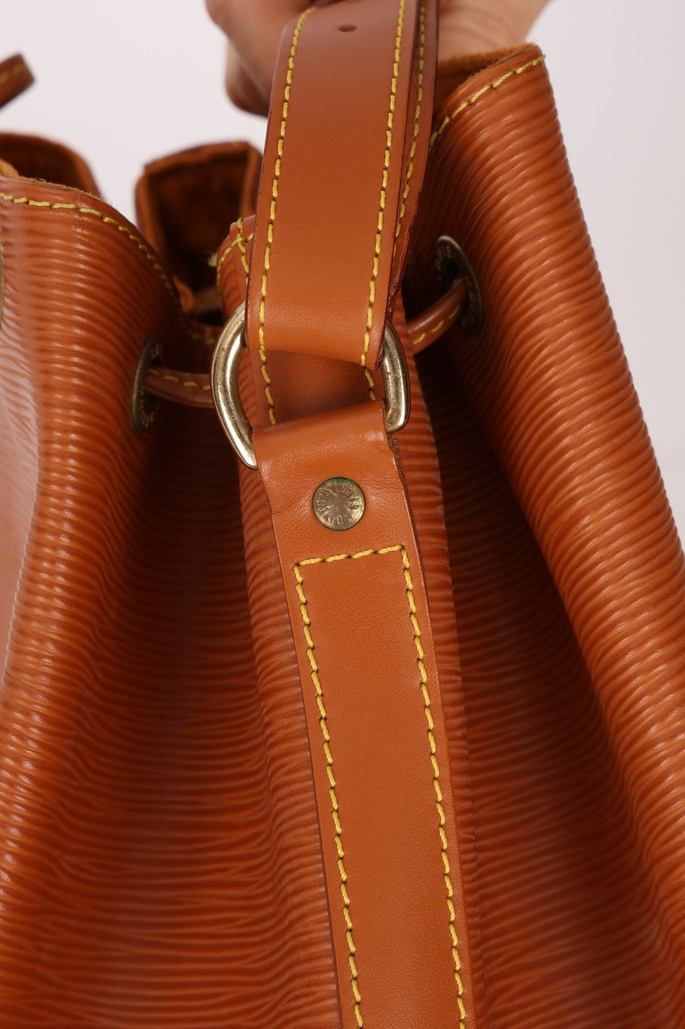 Vintage Louis Vuitton Cognac Epi Large Noe - FashioNica