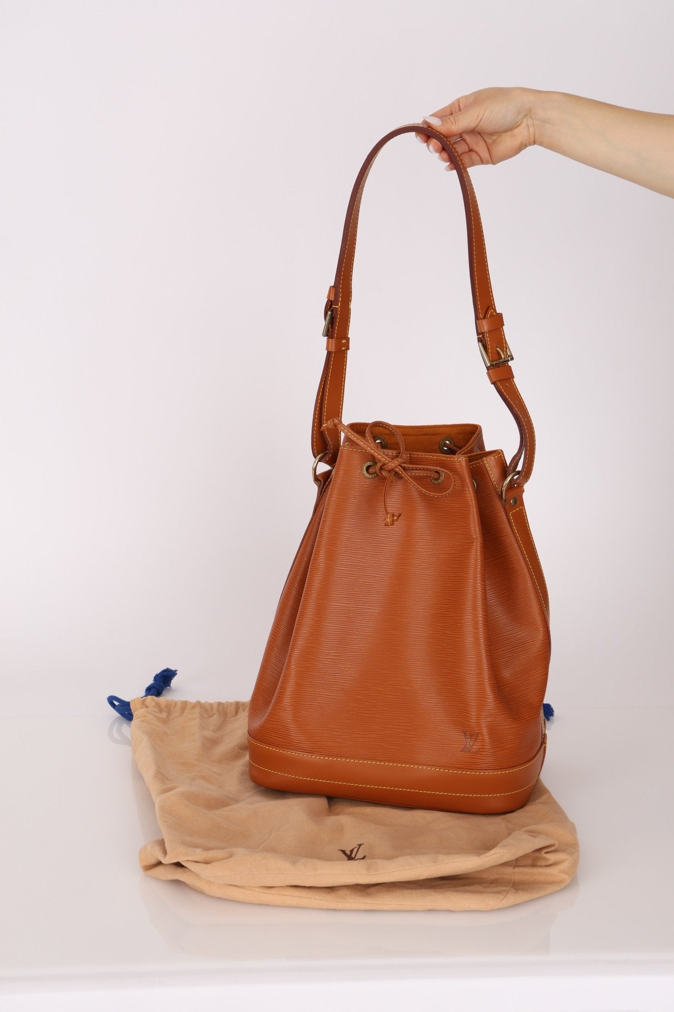 Vintage Louis Vuitton Cognac Epi Large Noe - FashioNica