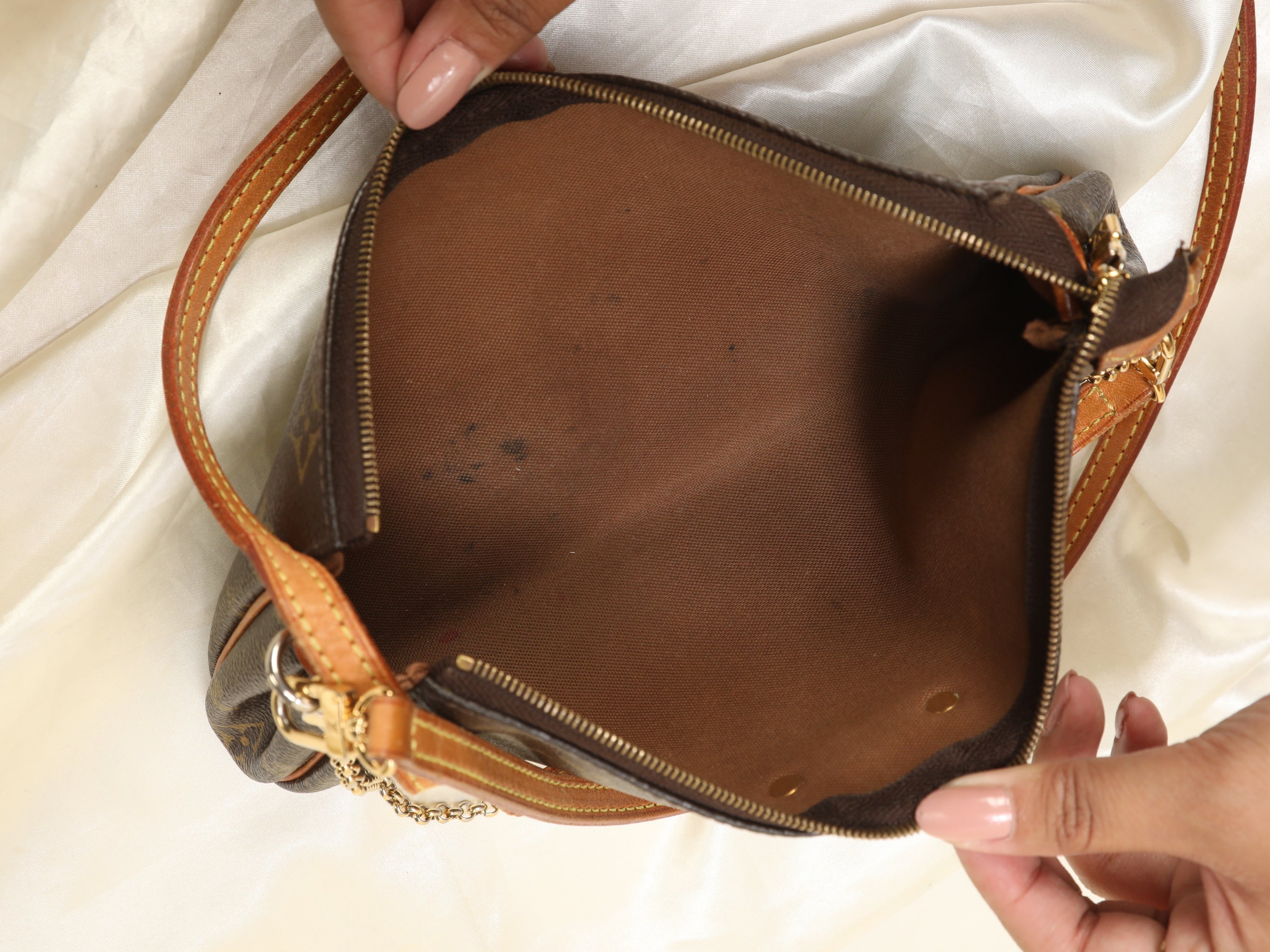 Louis Vuitton Eva Pochette