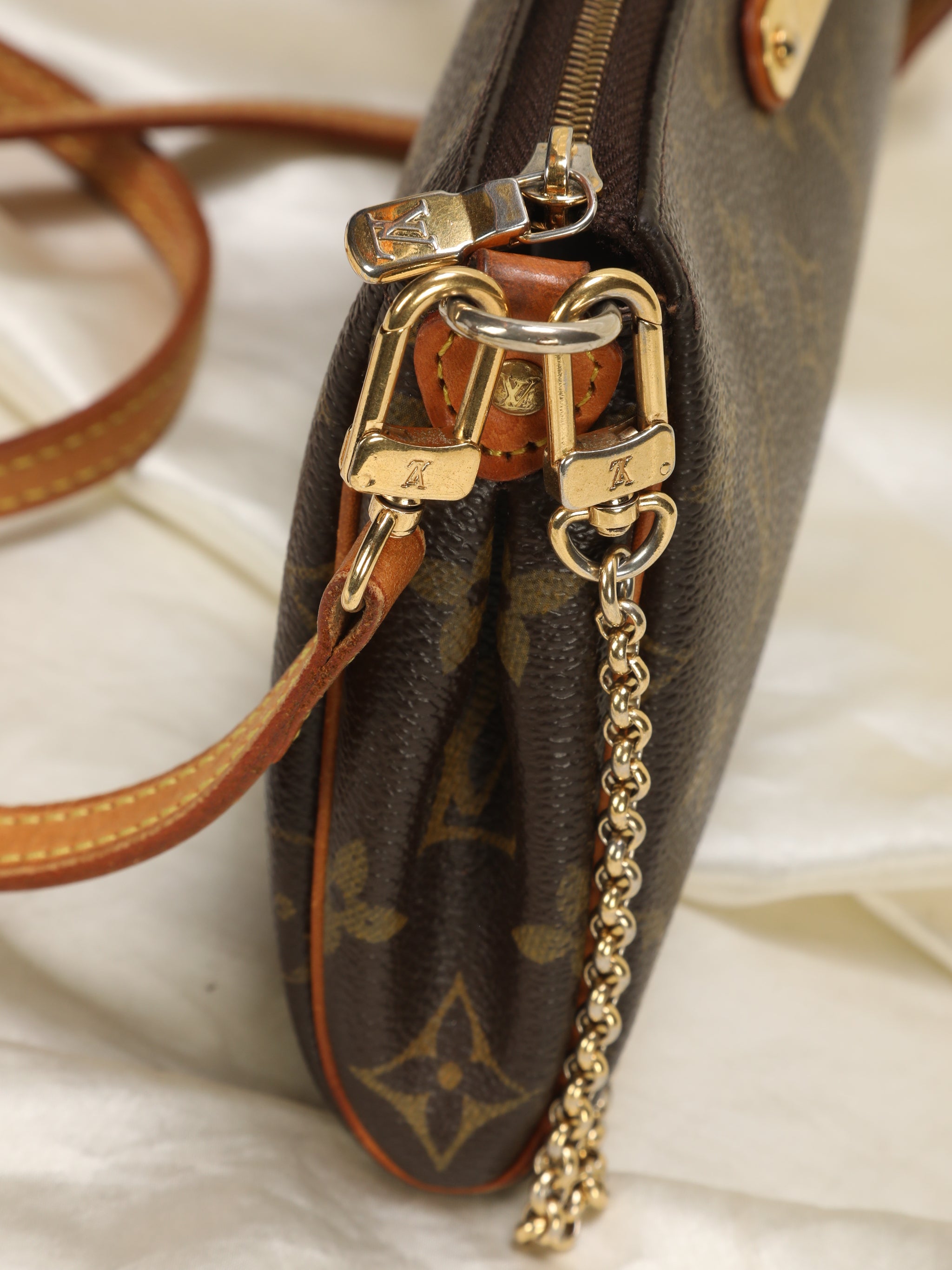 Louis Vuitton Eva Pochette